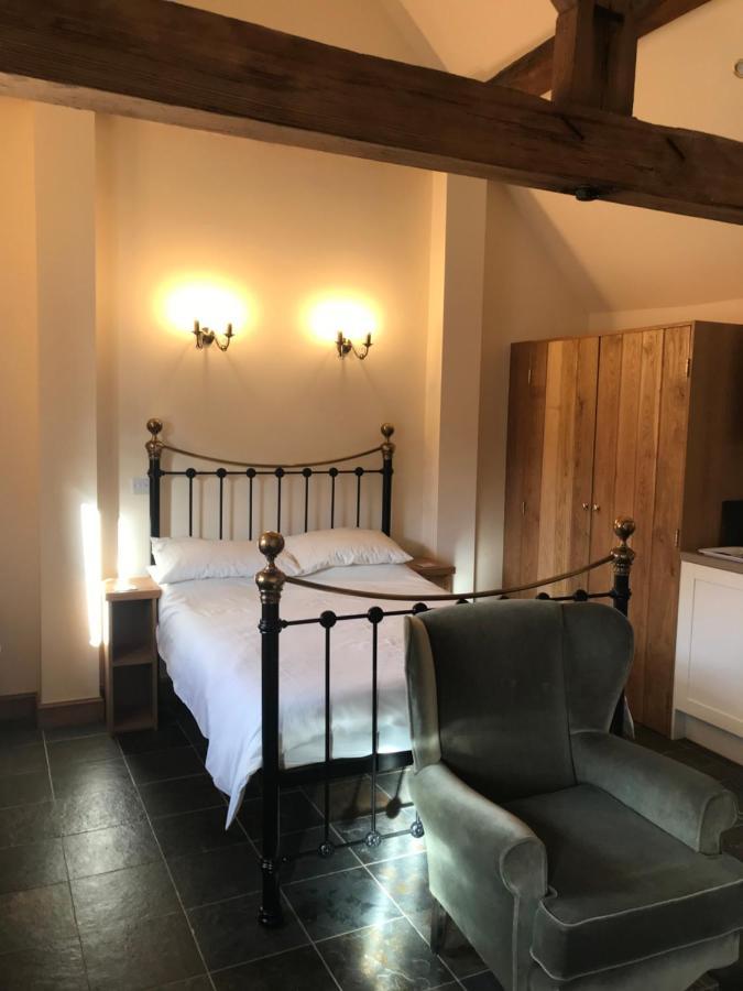 Nuneaton - Cottage - Sleeps 2 - Parking - Garden Exteriör bild