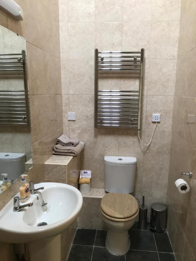 Nuneaton - Cottage - Sleeps 2 - Parking - Garden Exteriör bild
