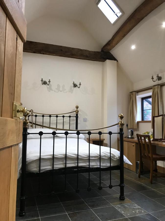 Nuneaton - Cottage - Sleeps 2 - Parking - Garden Exteriör bild